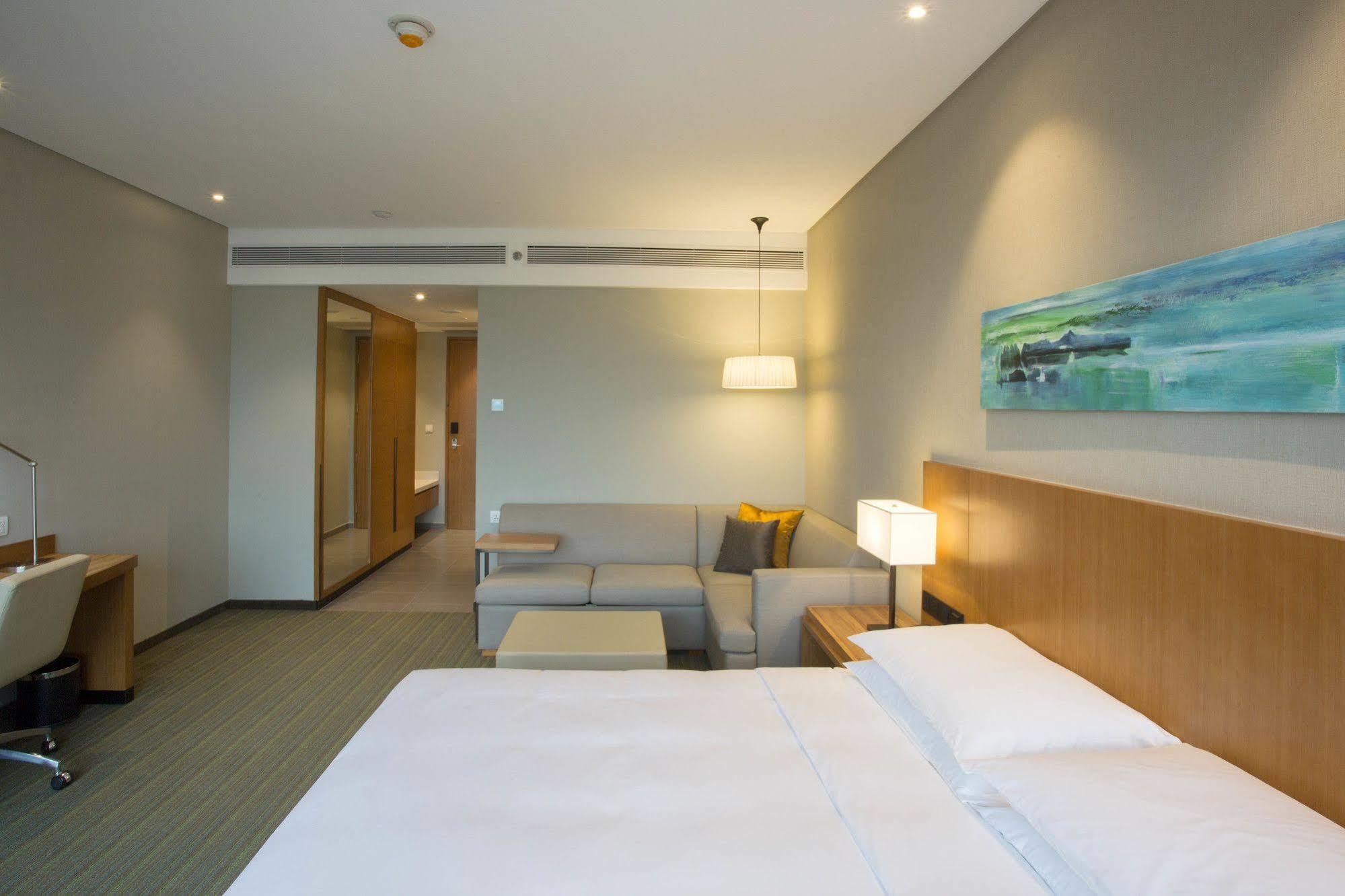 Hyatt Place Foshan Lishui Eksteriør billede